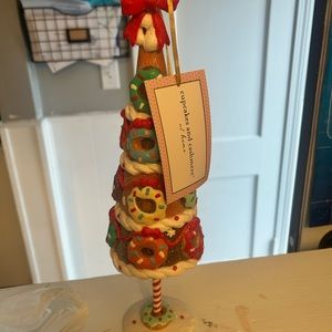 Gingerbread donut tree